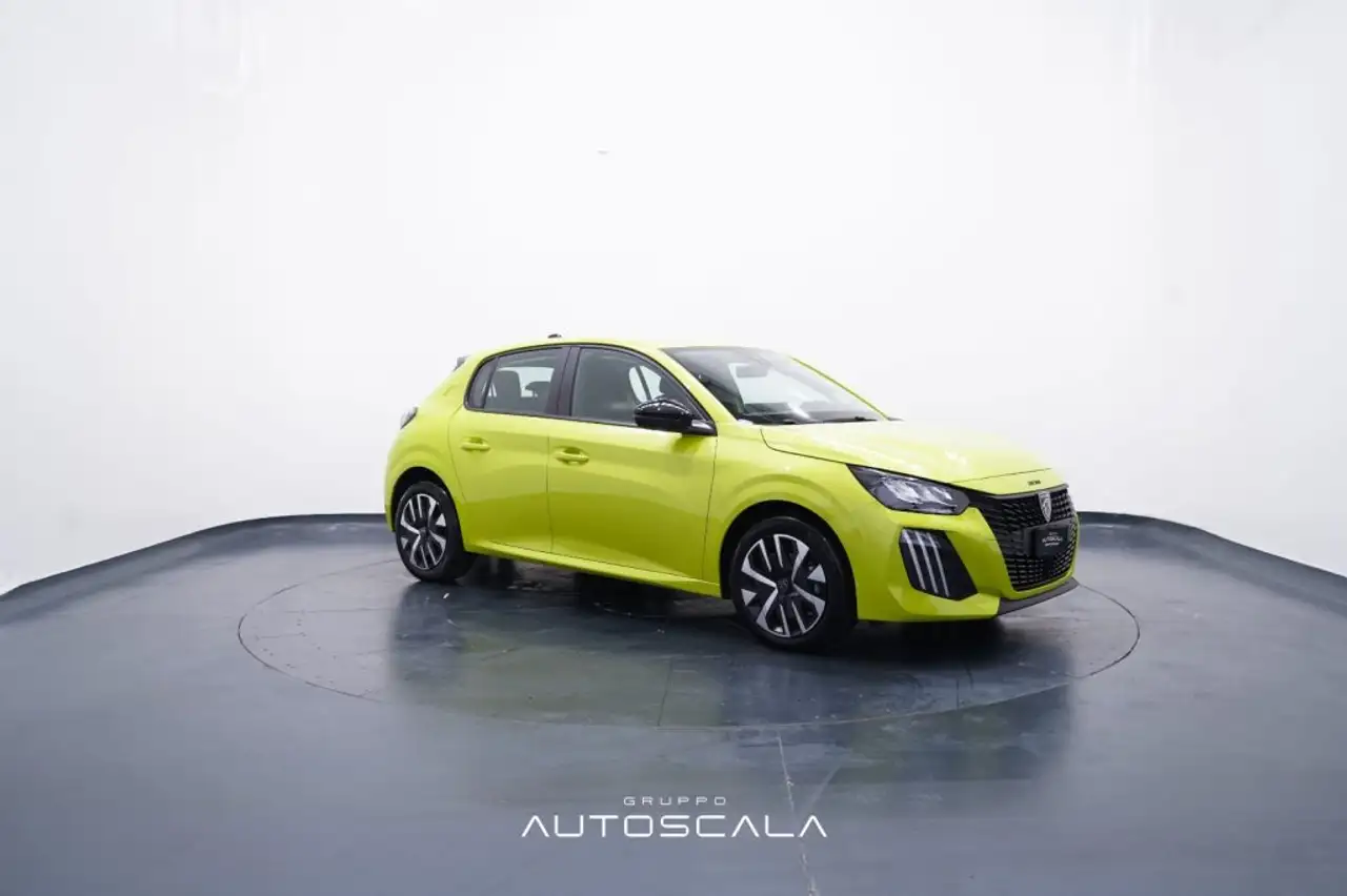 Peugeot 208 8